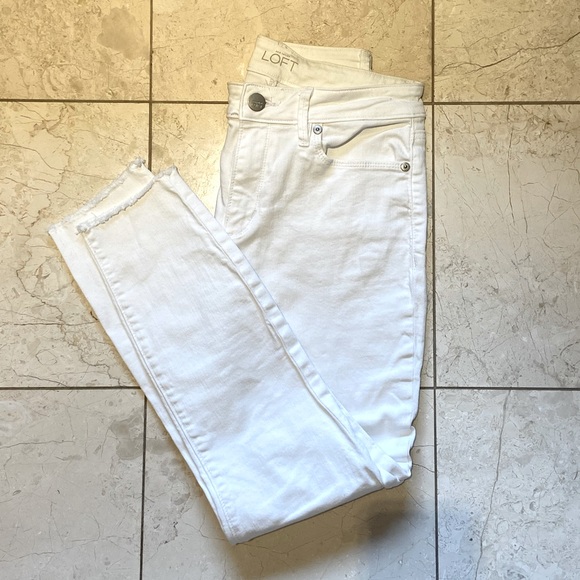 Jeans - Picture 1 of 6